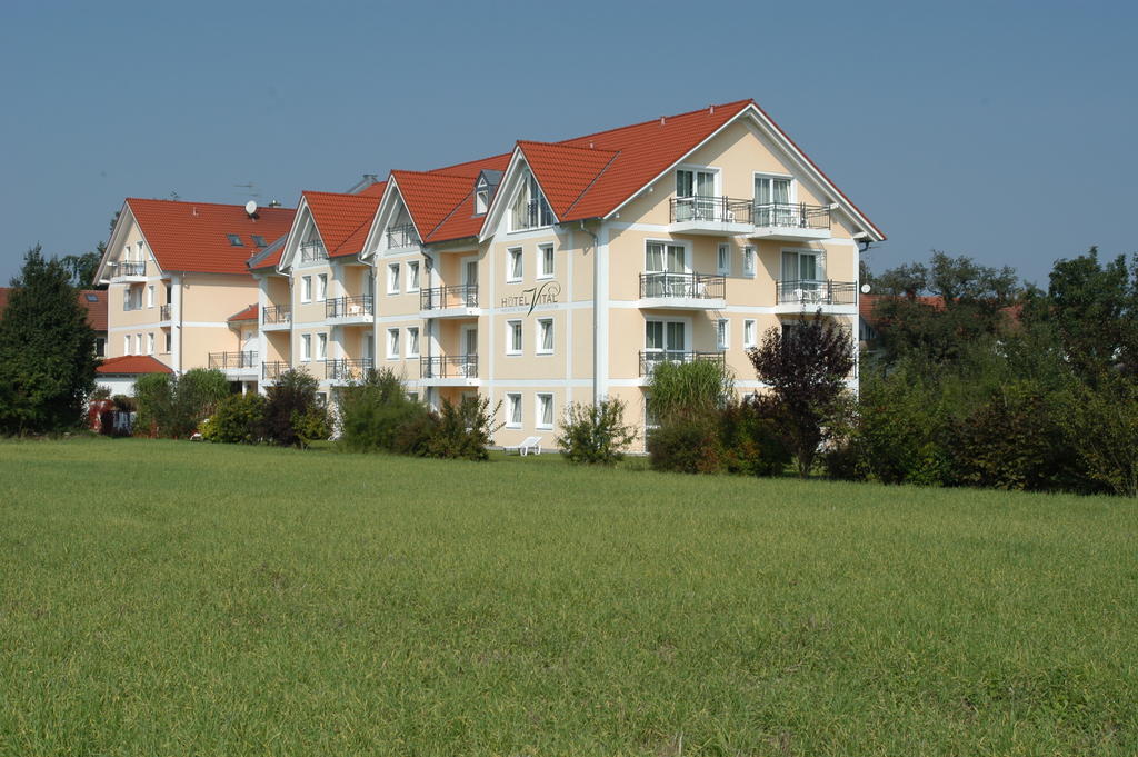 Vallaster Appartements Bad Fussing Bagian luar foto
