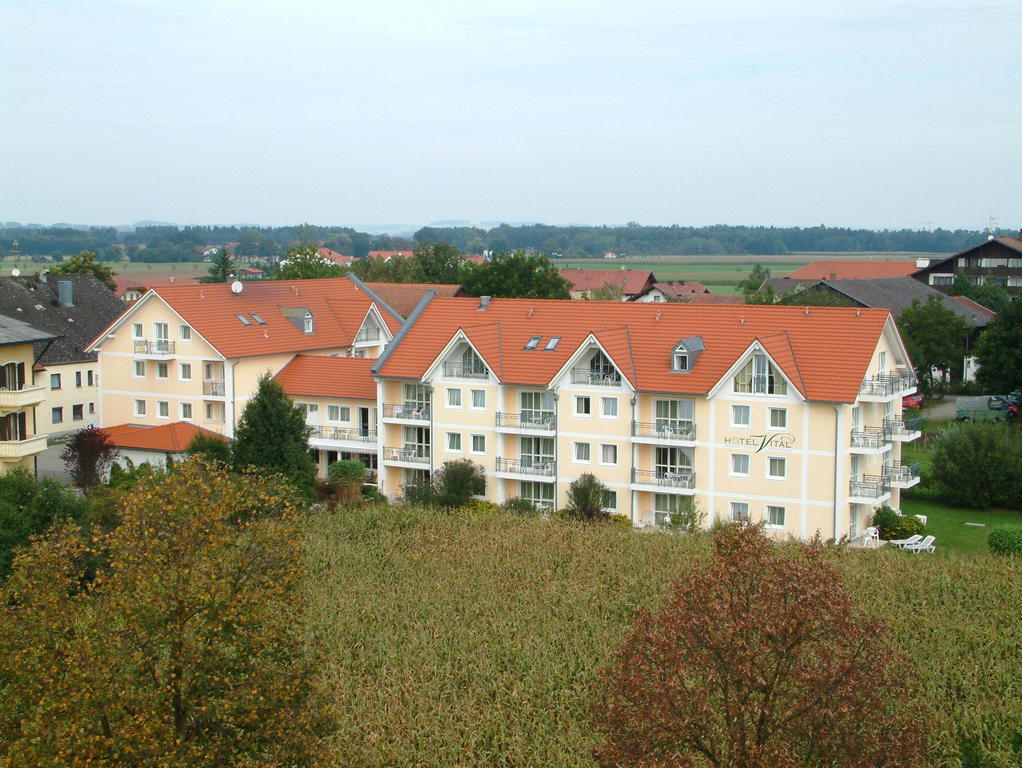 Vallaster Appartements Bad Fussing Bagian luar foto