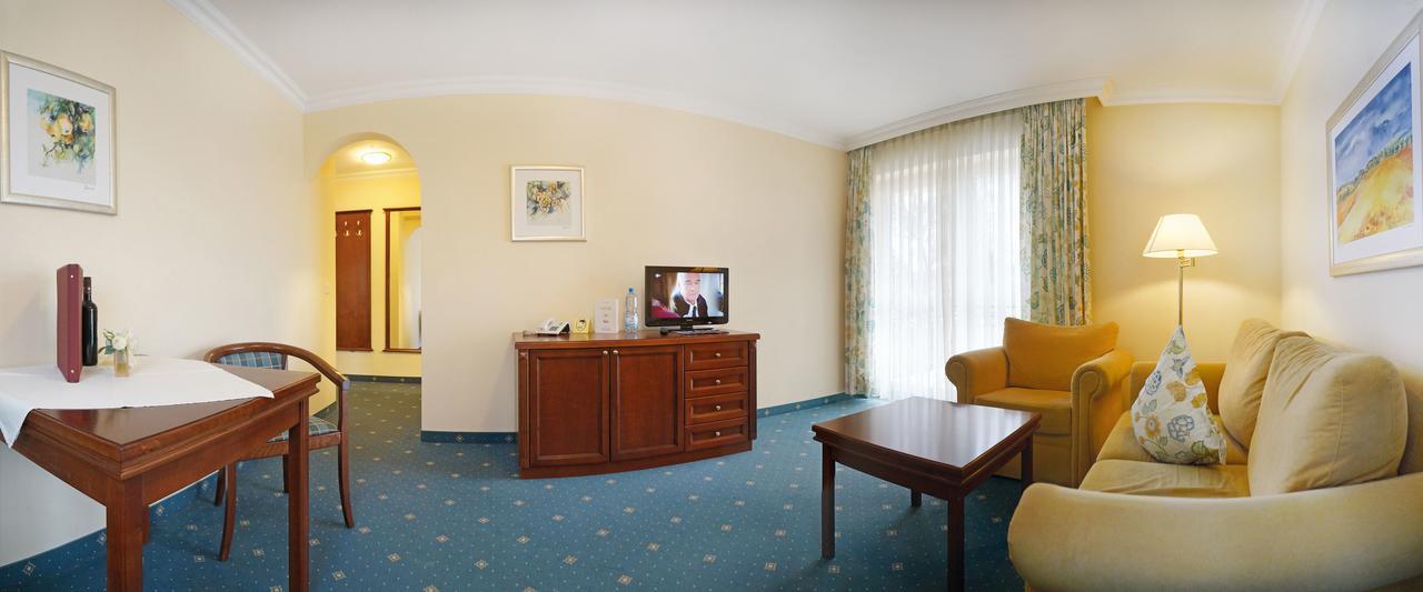 Vallaster Appartements Bad Fussing Bagian luar foto